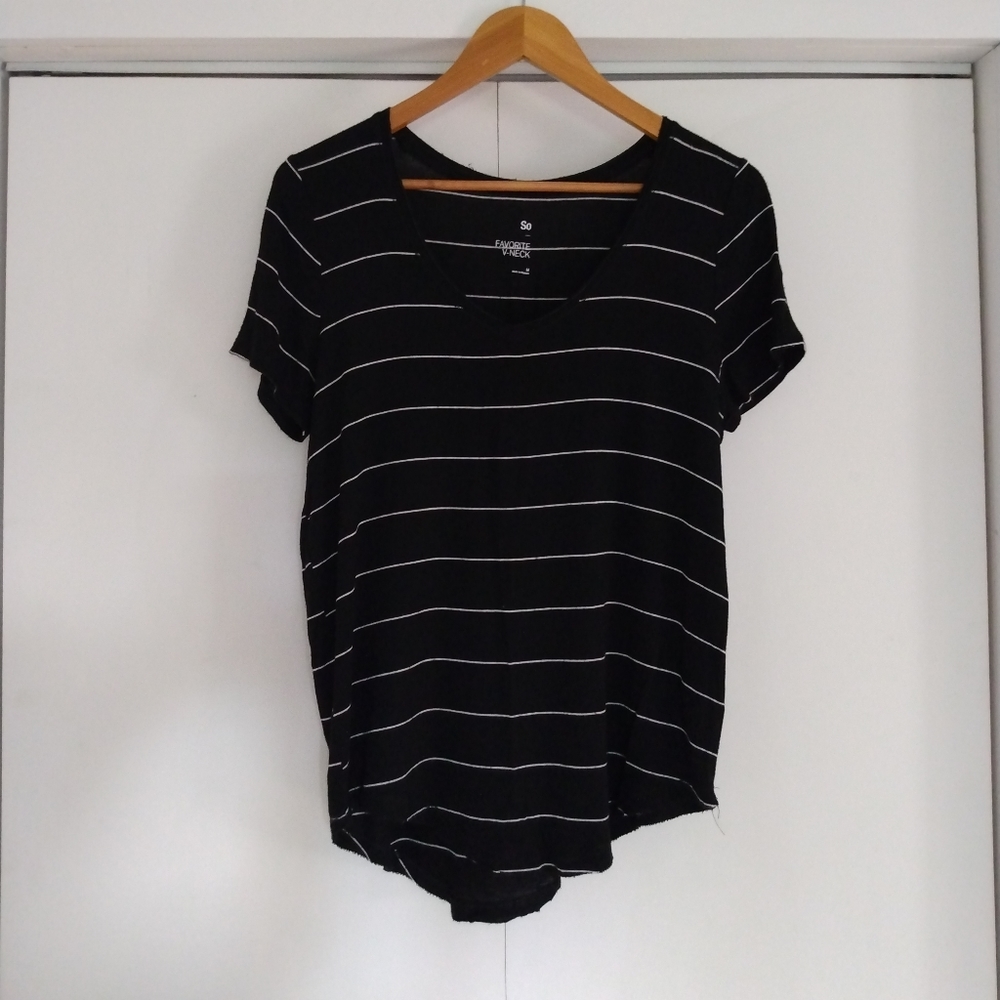 Casual Striped V-Neck Tee